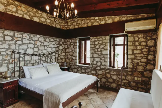 Carmel Luxury Villa II — private studios