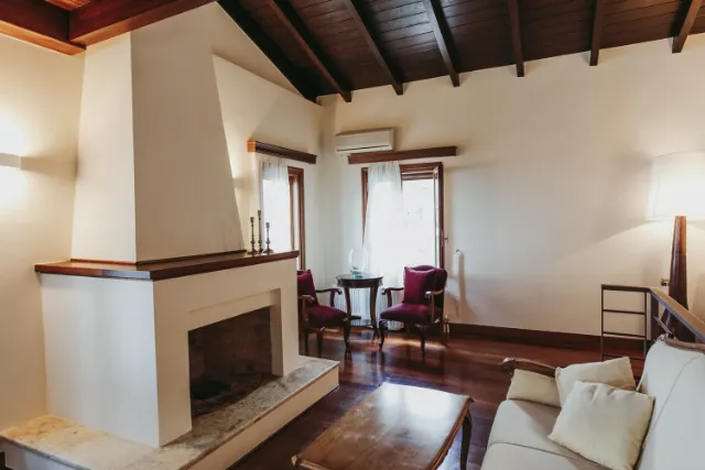 Carmel Luxury Villa II — living room 2